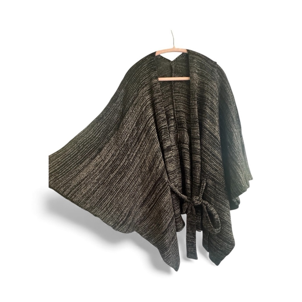 Elegant Black Women's Sweater - Picture 3 of 7